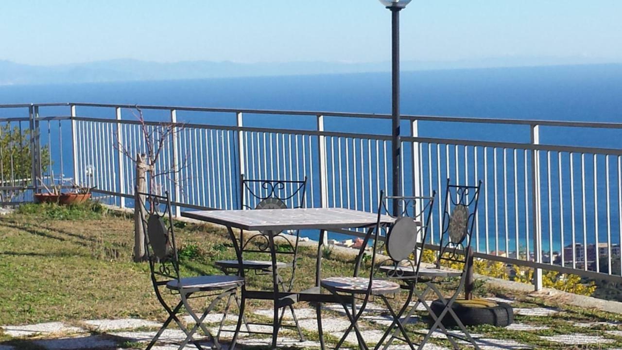 Antemare Bed & Breakfast Ноли Екстериор снимка